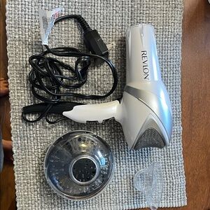 Revlon Silver and White Hair Dryer with Diffuser